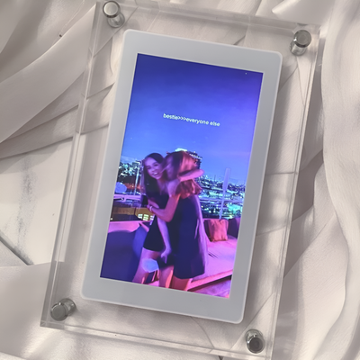 Digital Video Picture Frame With HD Display And Remote Control