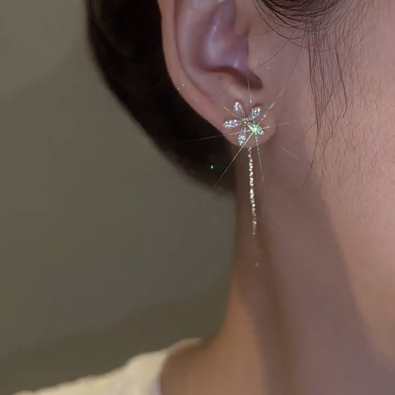 Shiny Diamond Flower Tassel Earrings Elegant Sparkling Jewelry