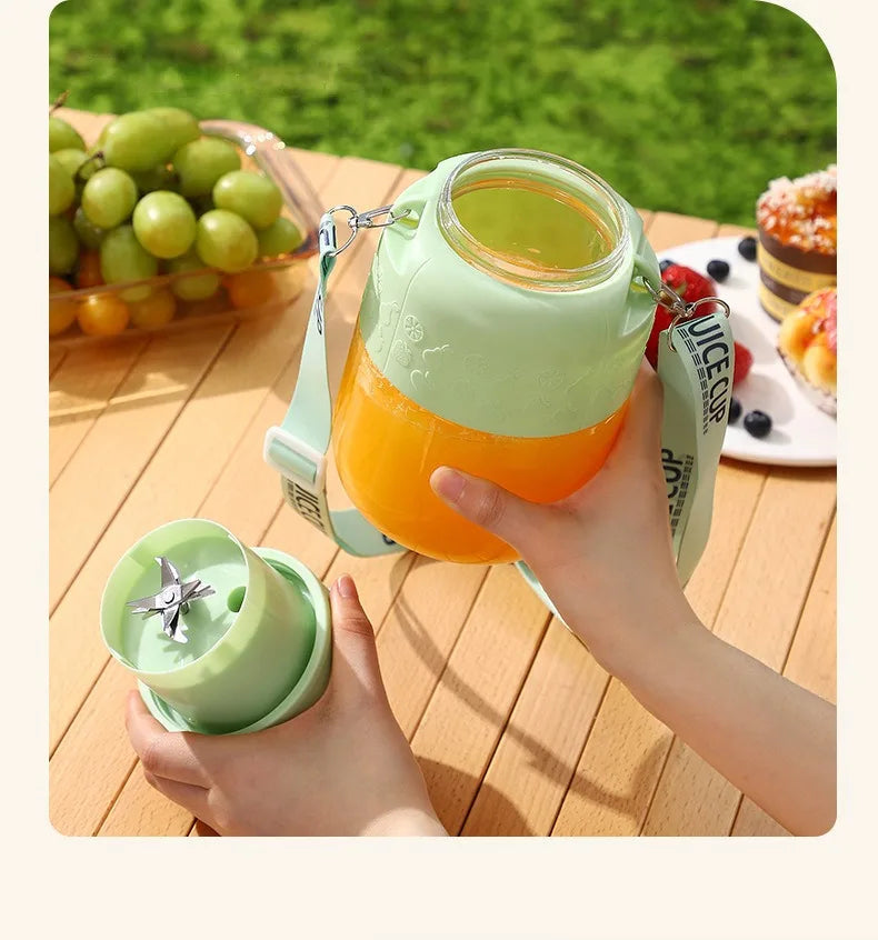 Electric Fruit Juicer 800ml USB Rechargeable Smoothie Mixer
