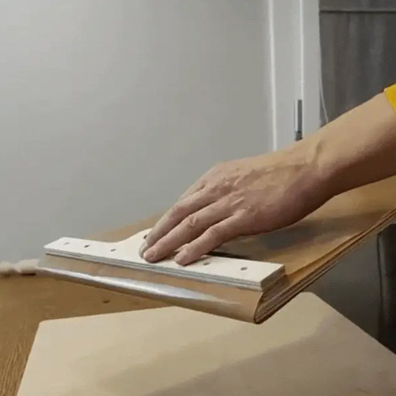 Sliding Pizza Peel For Easy And Precise Pizza Handling