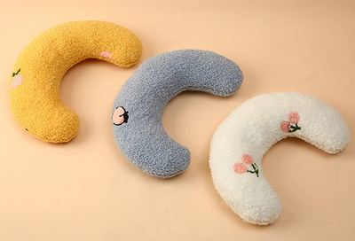 Little Plush Pet Calming Pillow Cozy Neck Support For Cats Dogs