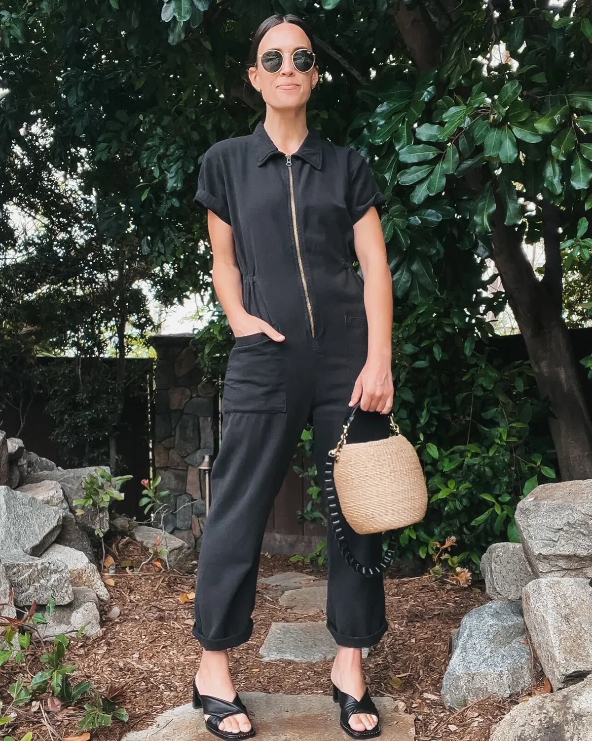 Cropped Utility Jumpsuit Stylish Casual Sleeveless Pocket Design