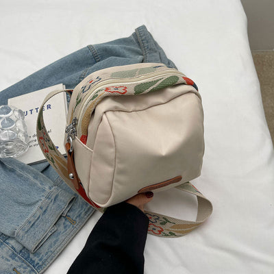 Oxford Shoulder Bag Shell Shape Stylish Elegant Design