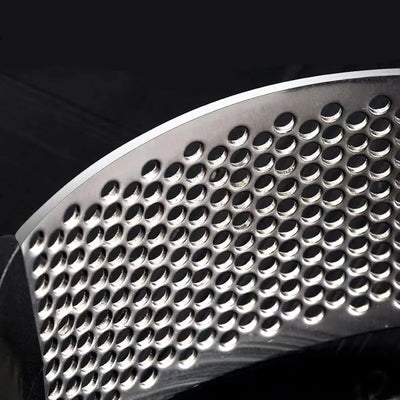 GarlicPro Efficient Garlic Press For Easy And Quick Garlic Crushing
