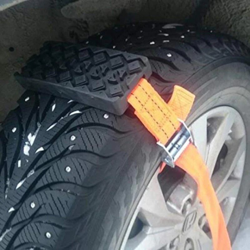 Emergency Tire Grippers Durable PU Anti Skid Traction Blocks For Snow Mud