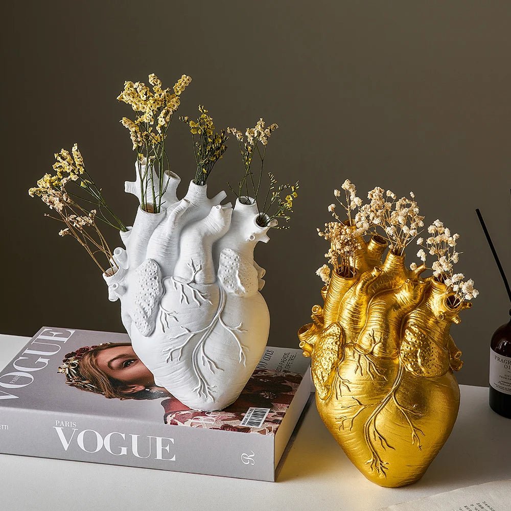 Heart-Shaped Resin Vase Nordic Style Flower Arrangement Container