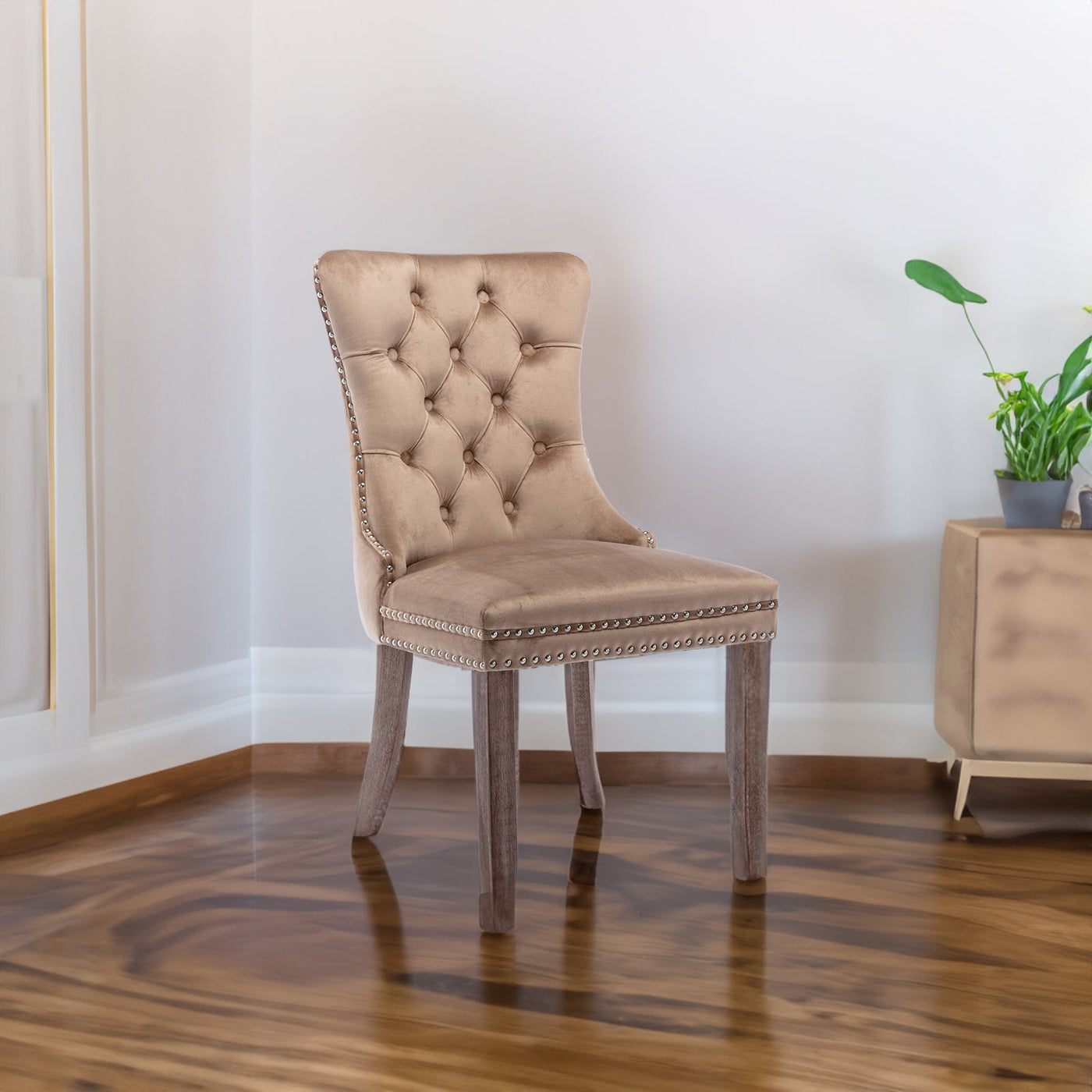 Velvet Dining Chair With Elegant Tufted Design For Dining Room