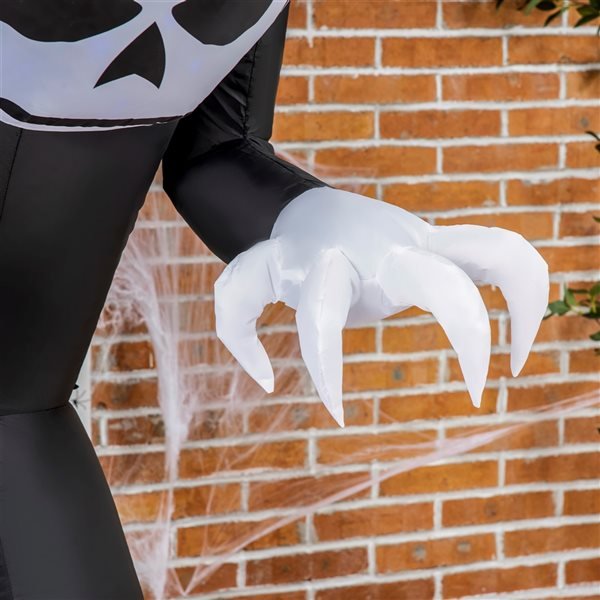 Giant Inflatable Ghost Decoration With Horns And Flame Projection