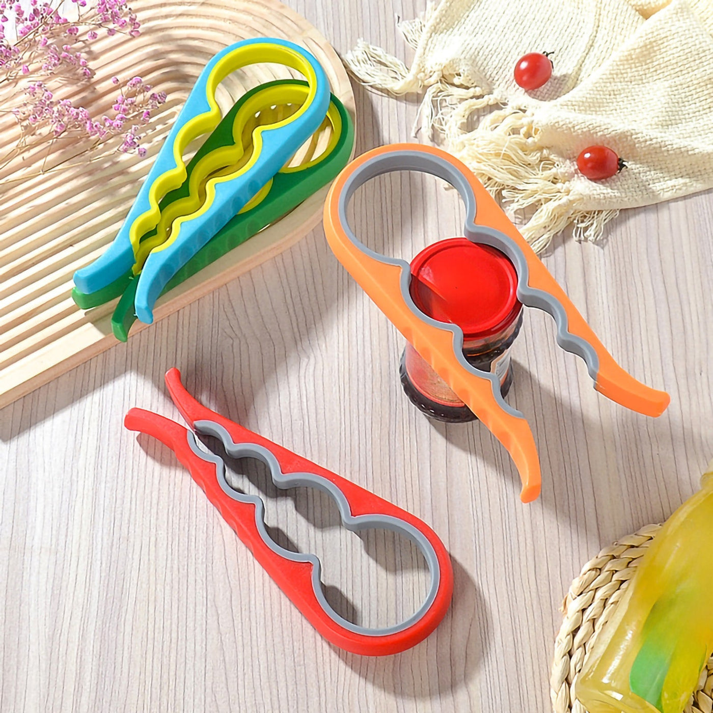Manual Can Opener 4-in-1 Bottle Opener With Non-Slip Grip Easy Use