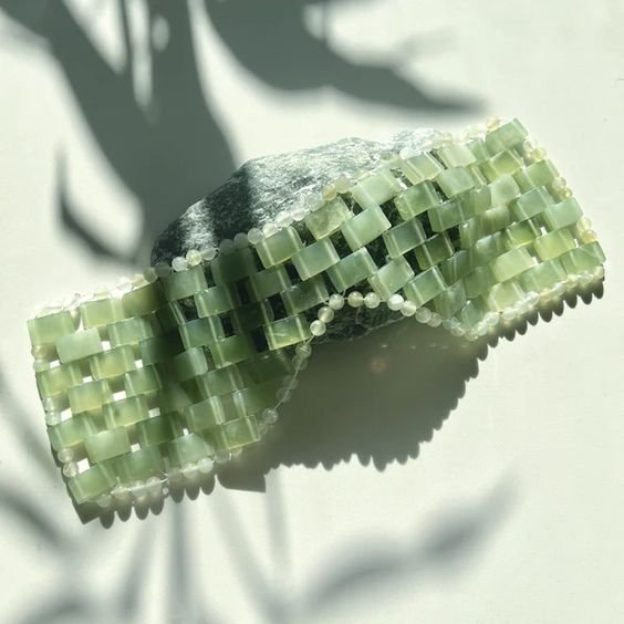 Natural Jade Eye Mask Cooling Hot Therapy Stone For Relaxation