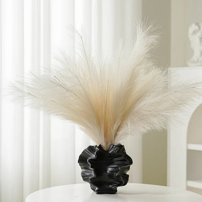 Nordic Ceramic Vase Petal Design Elegant Curves For Home Decor