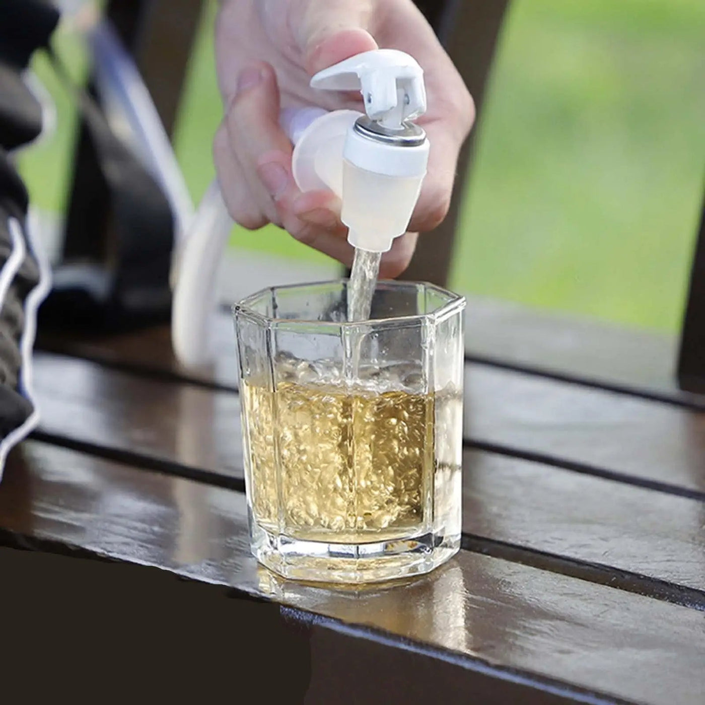 Plum Wheat Portable Backpack Beverage Dispenser 6L Dual Shot