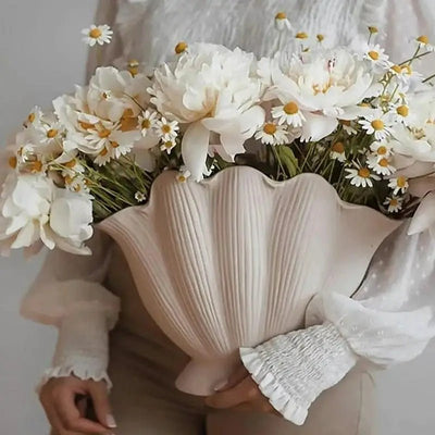 Ceramic Seashell Vase For Floral Arrangements And Terrarium Decor