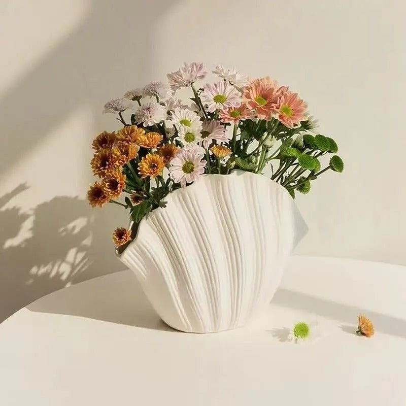 Ceramic Seashell Vase For Floral Arrangements And Terrarium Decor
