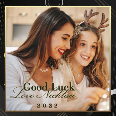 Fashion Four Leaf Clover Necklace Heart Pendant Jewelry Gift