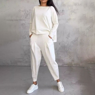Round-Neck Women's Two-Piece Lounge Set Long Sleeve Top Pants