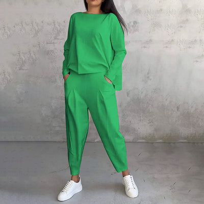 Round-Neck Women's Two-Piece Lounge Set Long Sleeve Top Pants