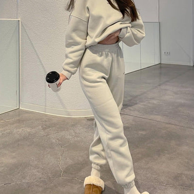 Fashion 2-Piece Set Round Neck Top And Pants Stylish Outfit