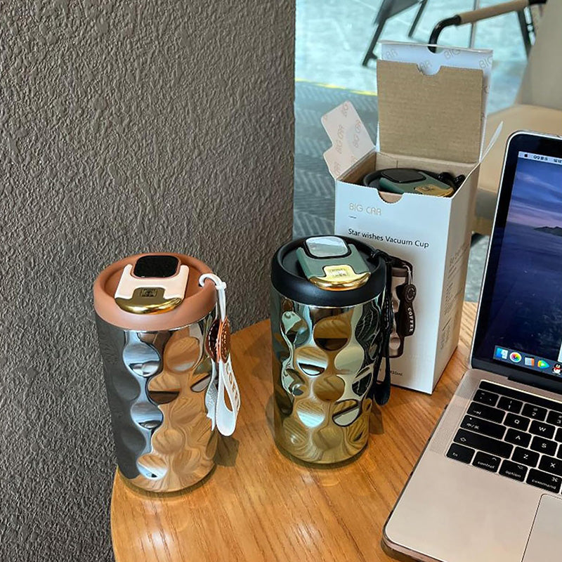 Large Capacity Temperature Display Coffee Cup With Leak Proof Lid