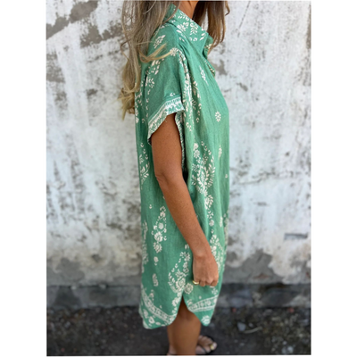 Loose-Fit Printed Dress With Short Sleeves And Pockets
