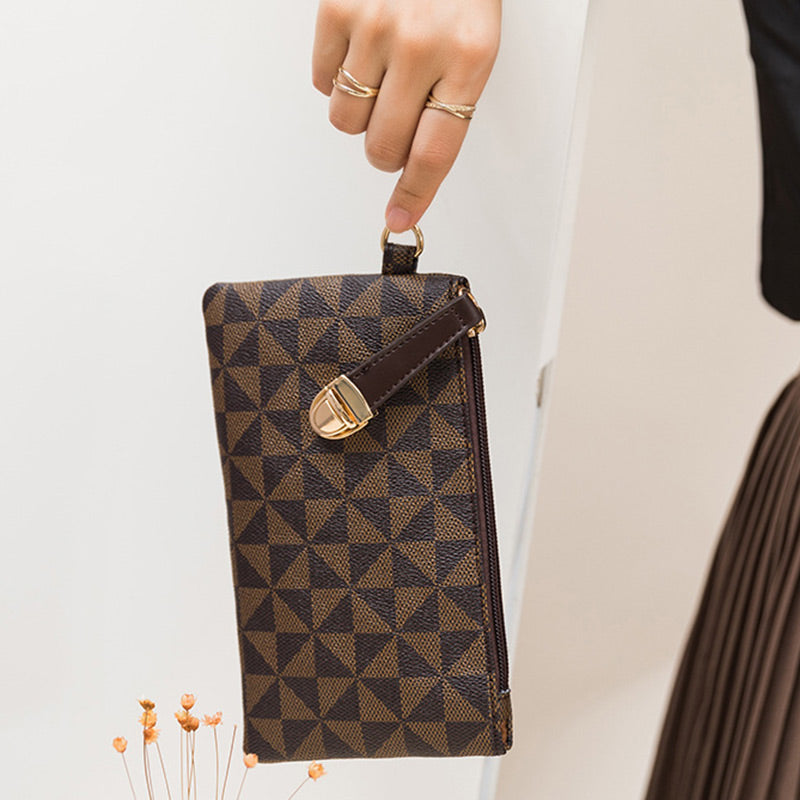 Fashionable Large-Capacity Shoulder Bag Spacious Durable Stylish Design