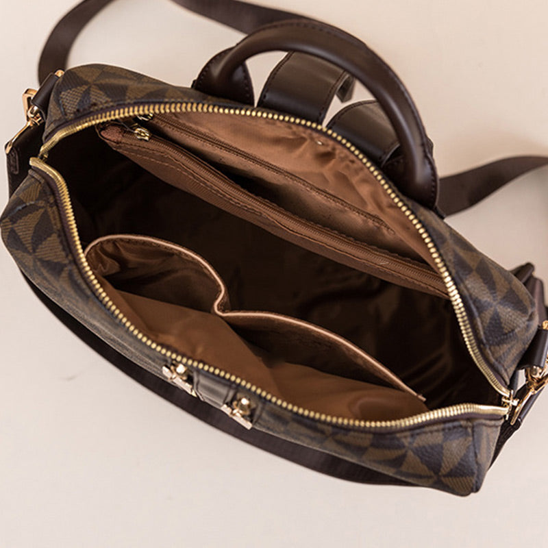 Fashionable Large-Capacity Shoulder Bag Spacious Durable Stylish Design
