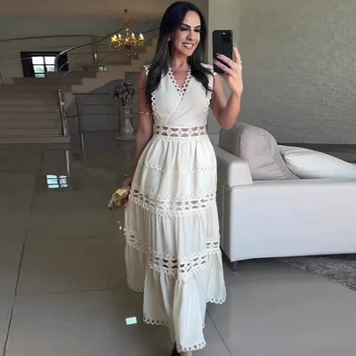 V-Neck Sleeveless Dress Elegant Cut-Out Detail Summer Style