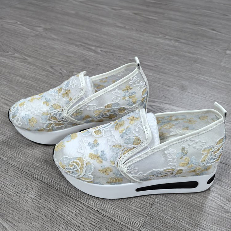 Women's Breathable Mesh Casual Shoes With Thick Sole Comfort