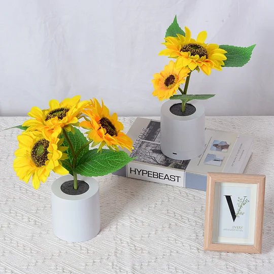 Sunflower Lamp With LED Lights In Decorative Pot For Gifts