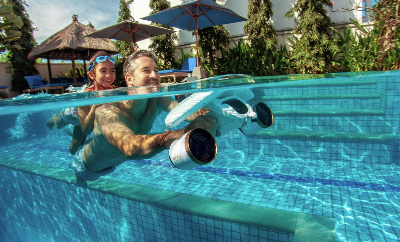 Underwater Scooter With Durable Action Camera Mount For Diving